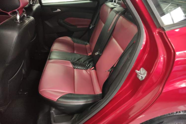 Used Ford Focus 2012 Hatchback 1.6L Automatic Comfort Model
