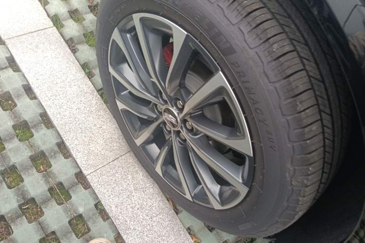 Used Cadillac XT5 2025 2.0T Prestige Version