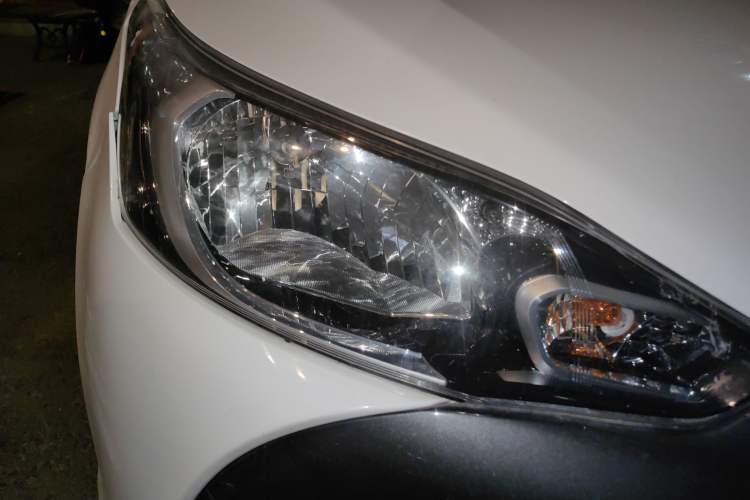 Used Toyota YARiS L 2016 Revised 1.5E CVT Charming Edition