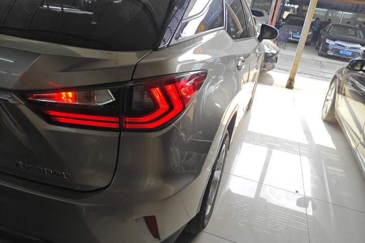 Used Lexus RX 2016 300 Two-Wheel Drive Elite Version China V Standard