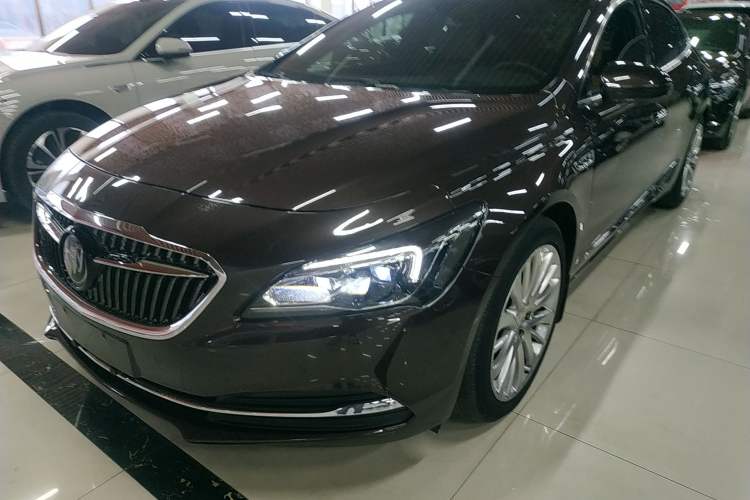 Used Buick LaCrosse 2018 28T Luxury Model