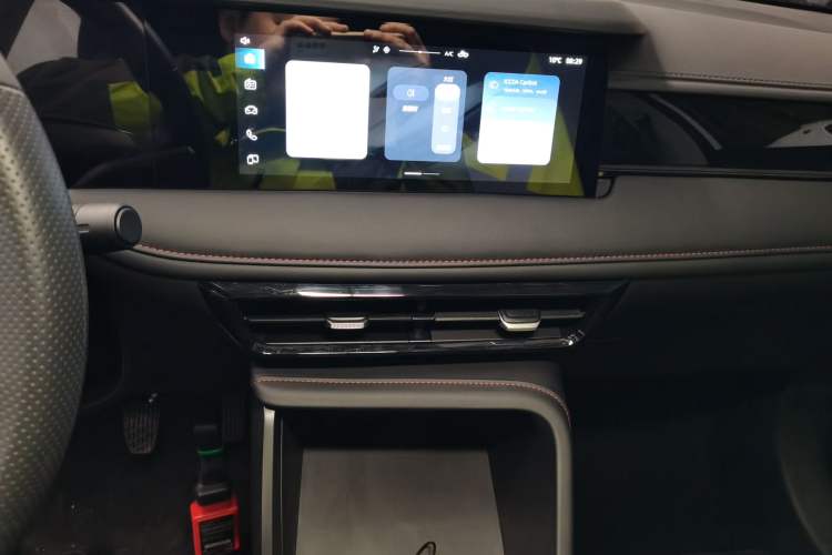 Used Roewe i5 2026 Model 1.5L Manual Comfort Version