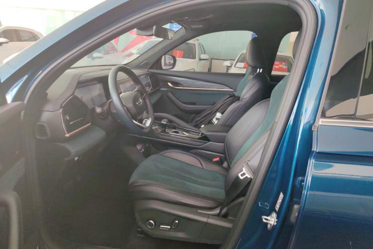 Used Geely Auto Monjaro L 2021 2.0TD DCT EVO Two-Wheel Drive Prestige Version
