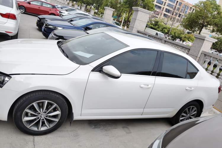 Used Skoda Octavia 2022 1.5L Automatic Comfort Edition