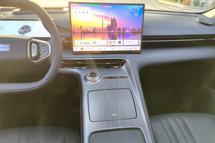 Used  E5 2024 530 km Exploration+ Version