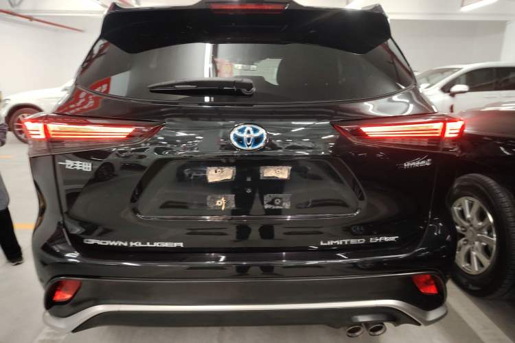 Used Toyota Crown Land Cruiser 2023 2.5L HEV Four-Wheel Drive Flagship Edition
