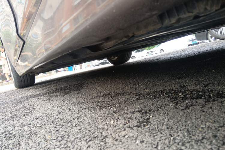 Used BMW 5 Series 2013 525Li Leading Model
