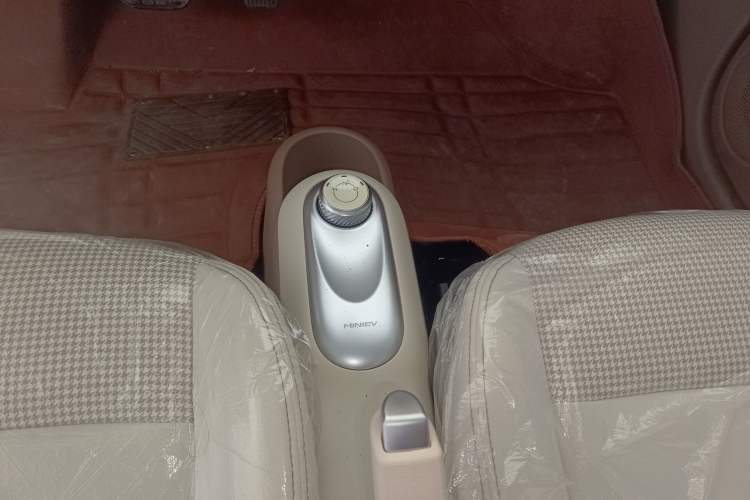 Used Wuling Hongguang MINIEV 2025 Four-Door Version Advanced Edition
