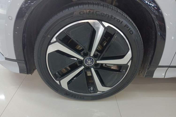 Used BYD Song L EV 2025 Intelligent Driving Version 662 km LiDAR Excellence Edition