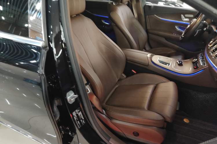 Used Mercedes-Benz E-Class 2021 Facelift E 260 L
