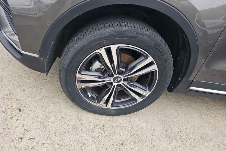 Used Geely Auto Emgrand X7 Sport 2022 1.8TD DCT Zhiya Trim
