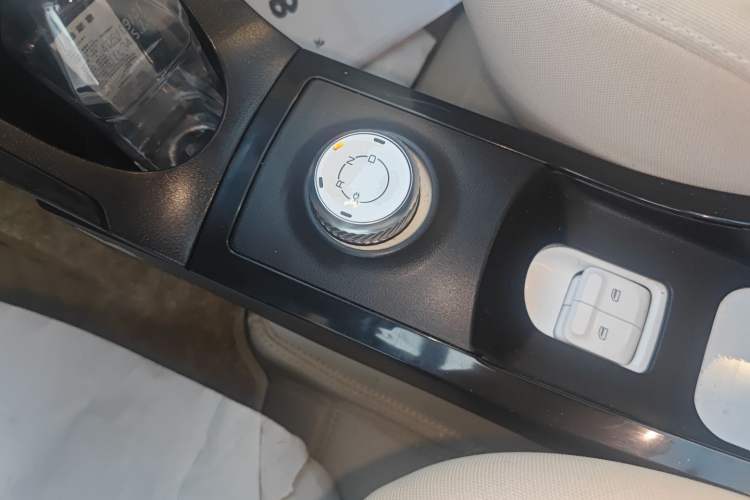 Used Wuling Hongguang MINIEV 2024 3rd Generation 215km Advanced Version