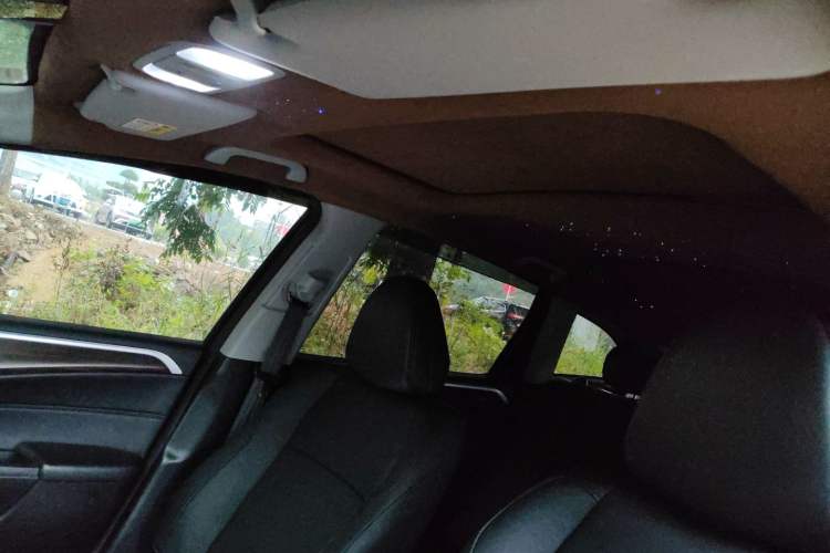 Used Honda Jade 2017 1.8L automatic Comfort version 5 seats
