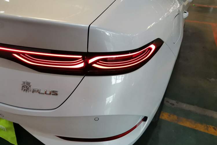 Used BYD Qin PLUS 2025 DM-i Smart Drive 55KM Leading Model
