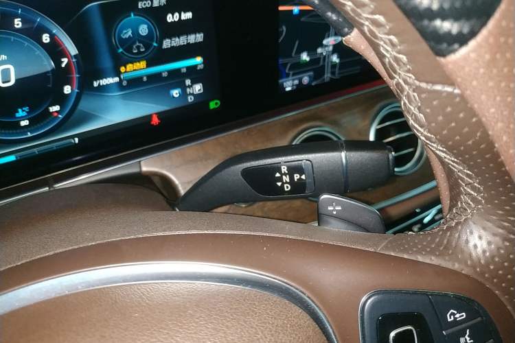 Used Mercedes-Benz E-Class 2016 E 300 L Stylish Model
