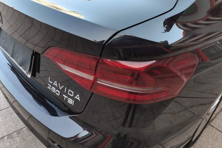 Used Volkswagen Lavida 2022 1.5L Automatic Comfort Edition