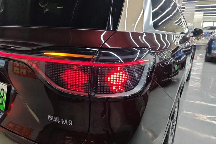 Used Hima AITO M9 2025 Extended-Range Ultra Version 52 kWh 6-Seater