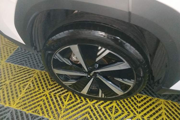 Used Geely Auto FX11 2023 1.5TD DCT Prestige Edition
