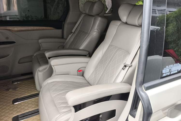 Used Buick GL8 2018 ES 28T Comfort Model China VI Standard
