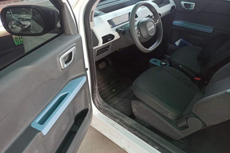 Used  Panda 2024 Facelifted Panda Mini 200km Dragon Edition
