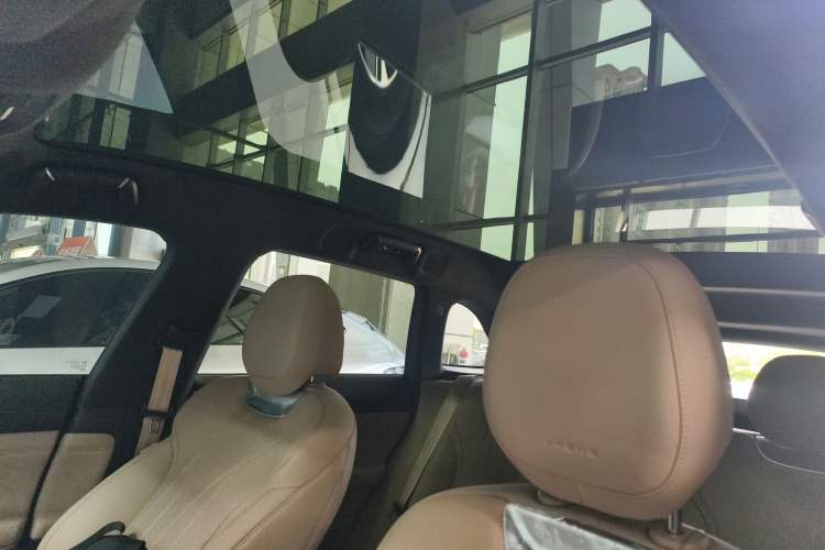 Used XPeng G9 2025 725 with Ultra-Long Range Max