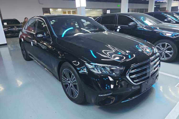 Used Mercedes-Benz E-Class 2024 E 260 L
