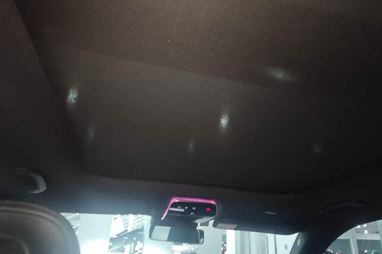 Used Mercedes-Benz GLC 2023 GLC 260 L 4MATIC Dynamic Edition 5-seater
