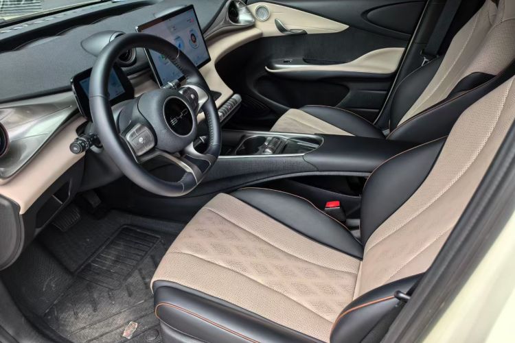 Used BYD Dolphin 2024 Honor Edition 420km Fashion Version
