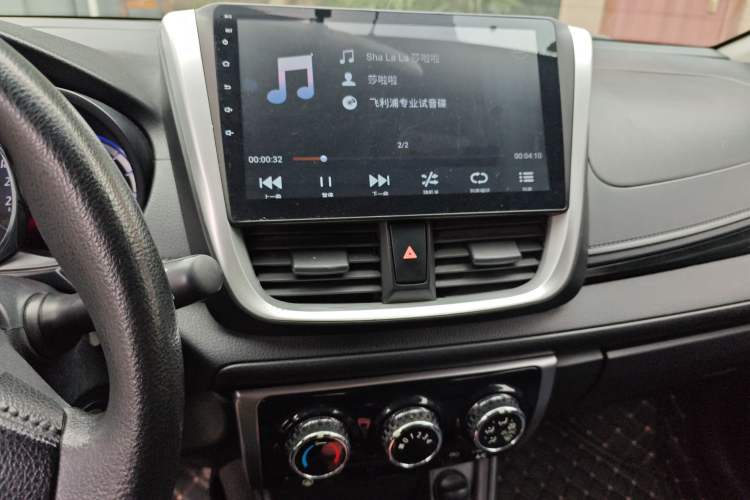 TDK.VehicleDetails.img