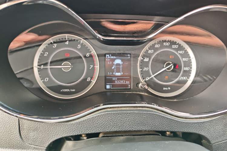 Used Baojun 560 2015 1.8L Manual Luxury Model
