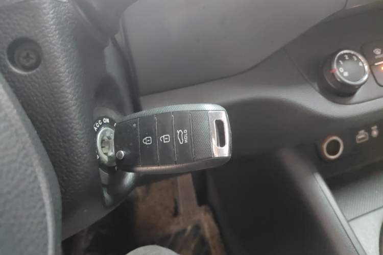 Used Kia Sportage R 2015 2.0L Manual Two-Wheel Drive GL Model