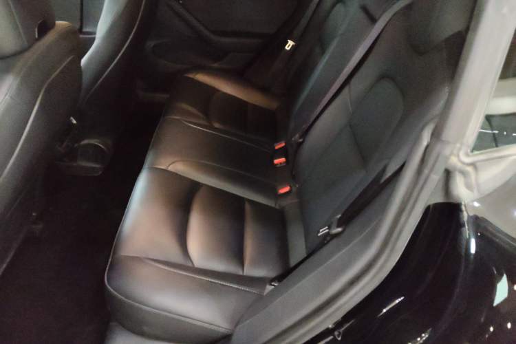 Used Tesla Model 3 2021 Revised Version II – Performance High-Performance All-Wheel-Drive Edition
