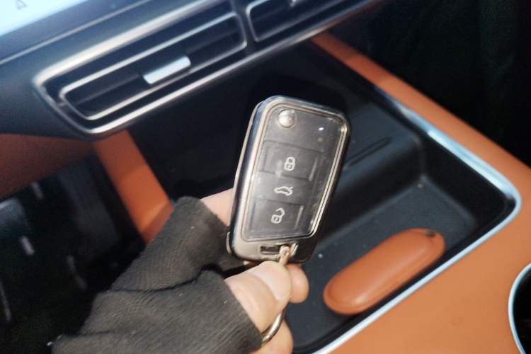 Used Li Auto L9 2022 Max model
