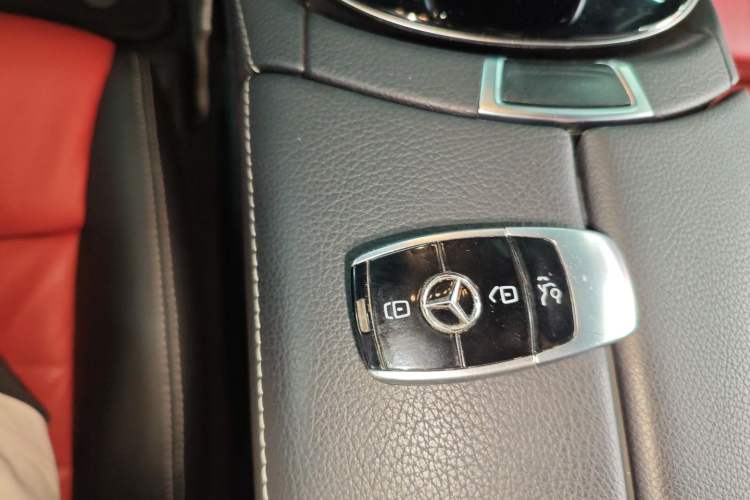 Used Mercedes-Benz E-Class 2017 E 200 4MATIC Coupe