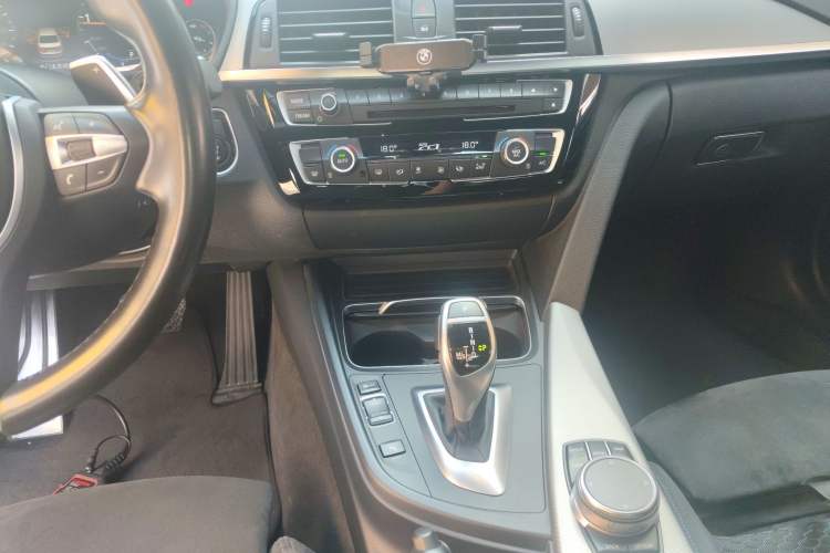 Used BMW 3 Series 2018 320i M Sport Night Edition
