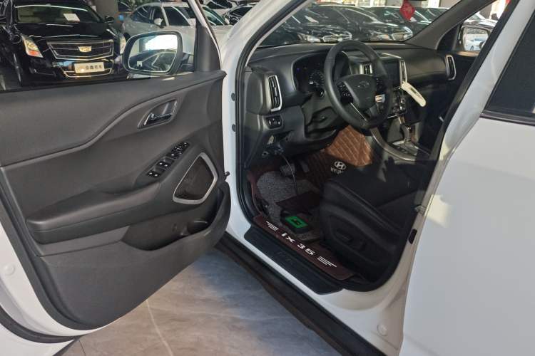 Used Hyundai ix35 2019 2.0L Automatic 2WD Zhiyong·Changxiang Edition China VI Standard
