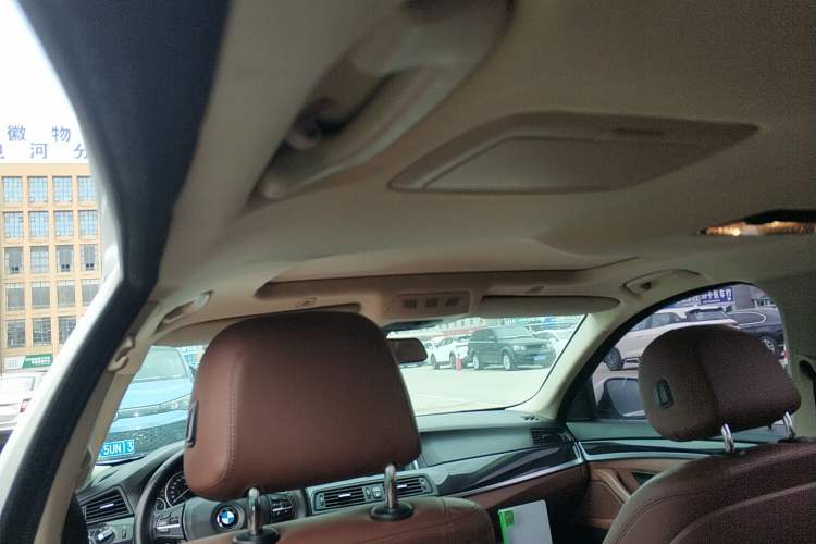 Used BMW 5 Series 2014 520Li Elegant Model
