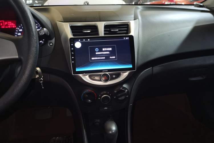 Used Hyundai Verna Ray 2014 1.4L Automatic GLX
