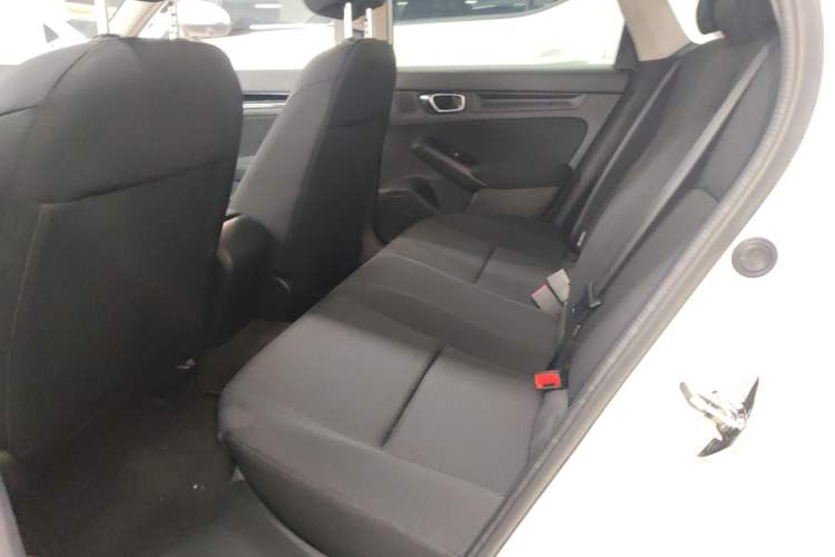 Used Honda Civic 2023 240TURBO CVT Dynamic · Center Stage Special Edition