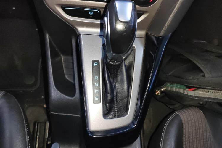 Used Ford Focus 2012 Sedan 1.6L Automatic Fashion Edition