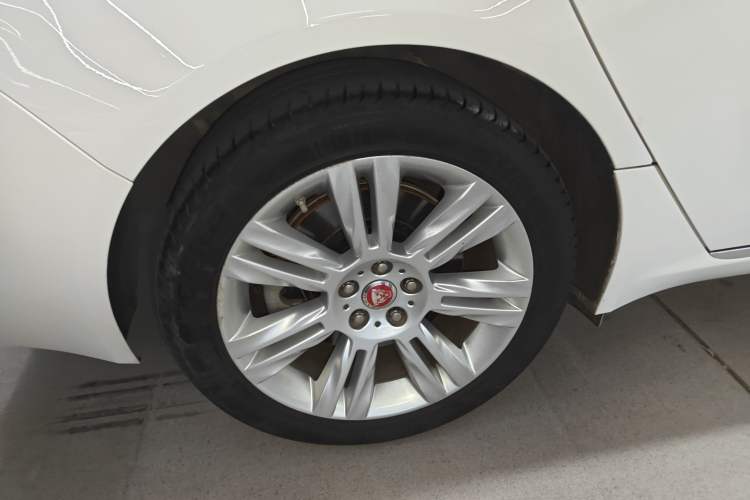 Used Jaguar XFL 2018 XFL 2.0T 250 PS Luxury Edition
