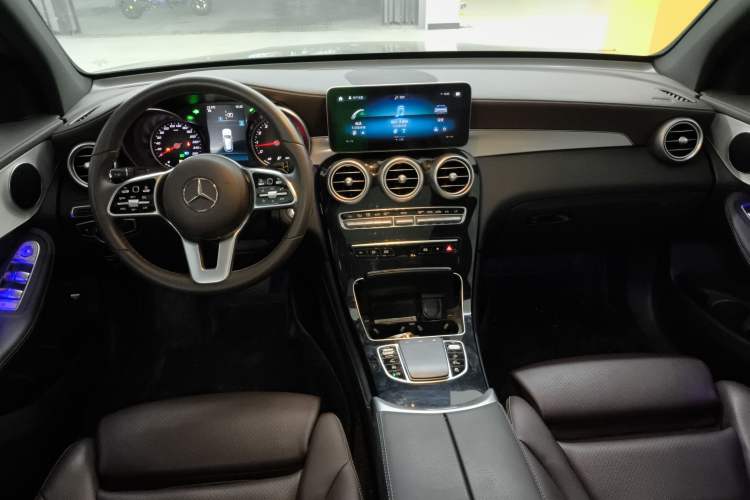 Used Mercedes-Benz GLC 2020 GLC 260 L 4MATIC Dynamic Model