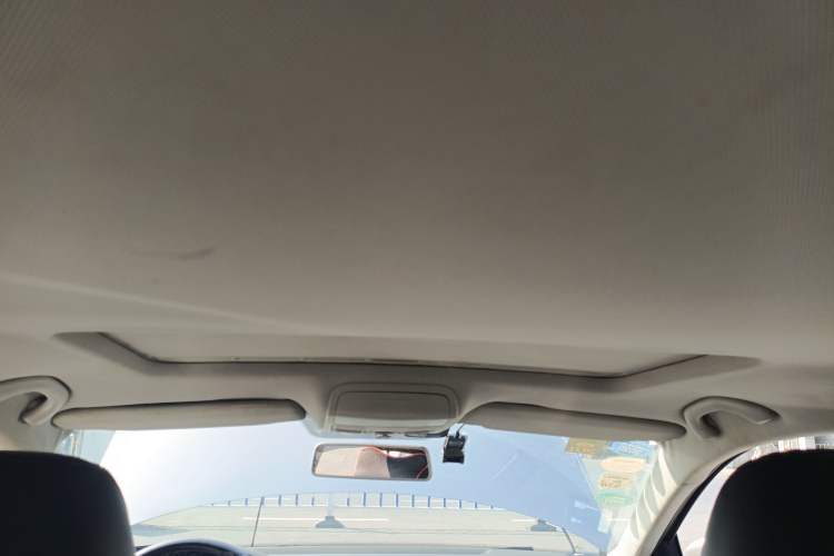 Used Volkswagen Sagitar 2012 1.6L Manual Comfort Model
