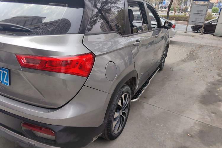 Used Baojun 530 2020 1.5T CVT Prestige Connected Version 7 Seats
