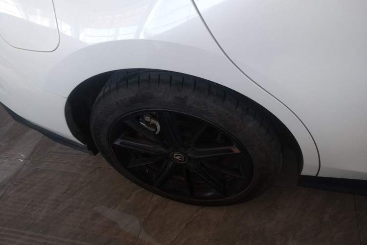 Used Changan UNI-V iDD 2023 ZhiDian iDD 1.5T 113km Smart & Fun Version
