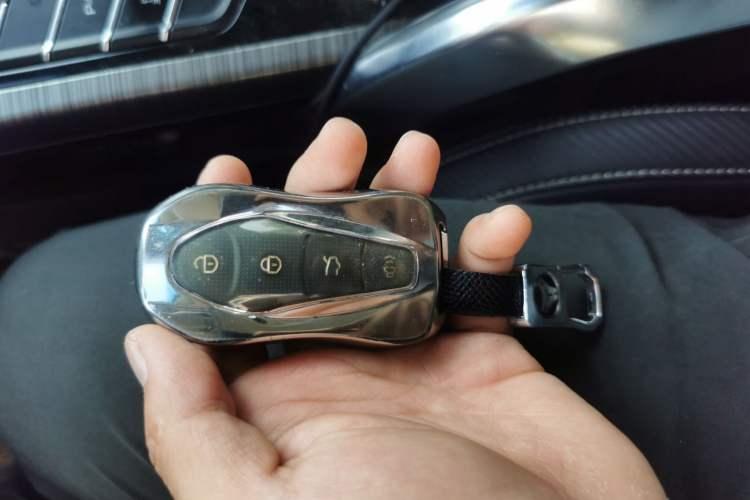 Used Geely Auto Emgrand X7 Sport 2020 1.8TD DCT ZhiZun PRO
