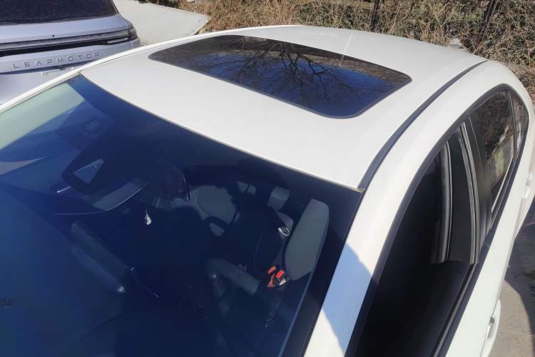 Used Toyota Corolla 2021 Dual-Motor 1.8L E-CVT Elite Edition
