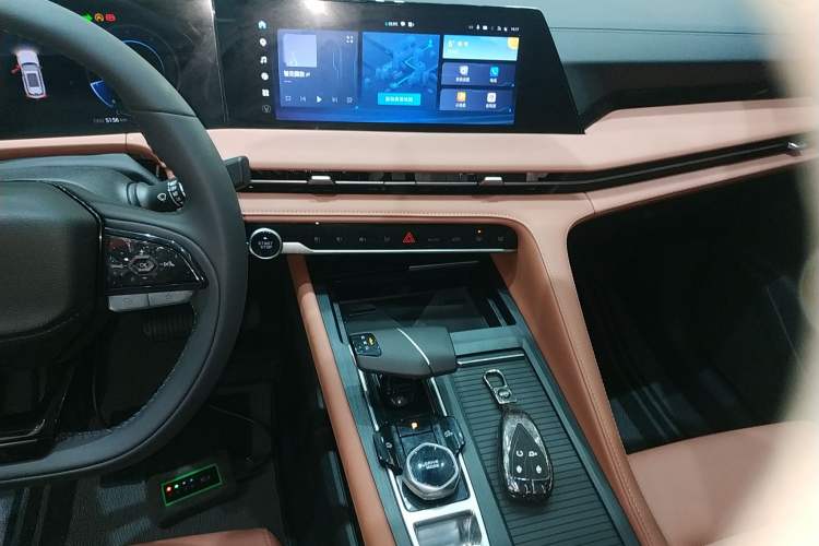 Used Changan CS75 PLUS 2025 Model, 3rd Generation Champion Edition 1.5T Jinghang Version