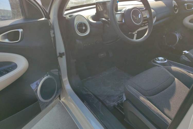 Used Wuling Bingo 2024 203km Light Edition
