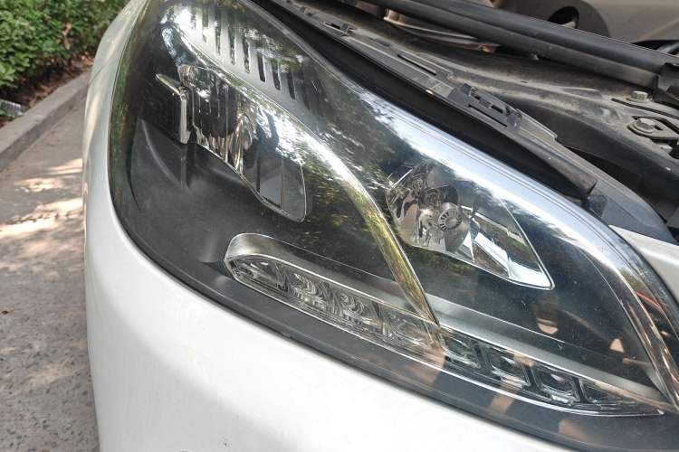 Used Mercedes-Benz E-Class 2015 E 200 L Sport Edition
